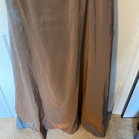 Formal gown - Picture 4 of 6